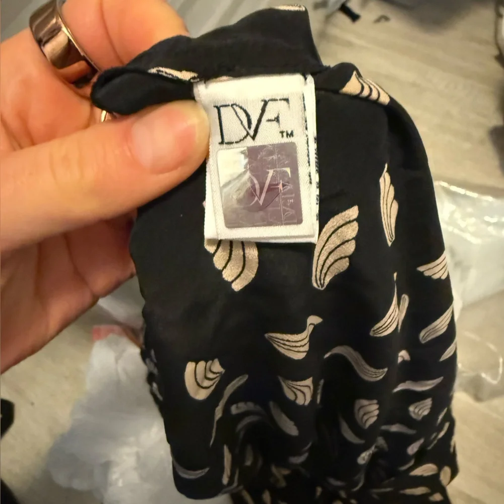 Diane Von Furstenburg 100% Silk Lucy Printed Black Jumpsuit 8 Selena Gomez Y2K